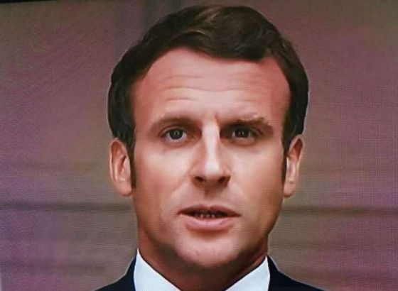 Macron poručio Putinu da nastoji izbjeći rat i izgraditi povjerenje