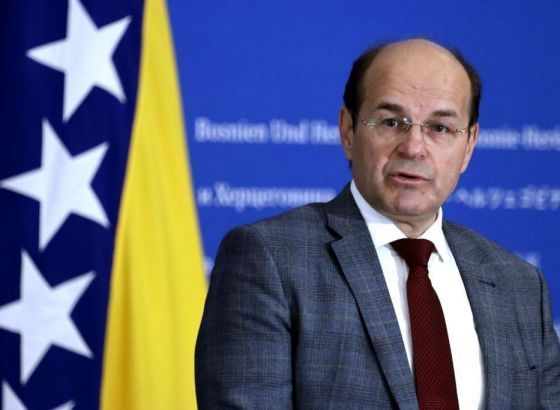 Osmanović: Razmišljati o sankcijama i za Vučićev establišment, jer sponzoriše Dodikov secesionizam