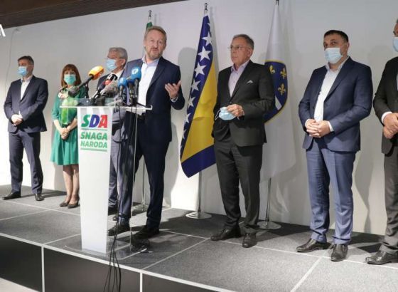 SDA: Visoki predstavnik bez odlaganja mora poništiti neustavne zakone izglasane u NSRS