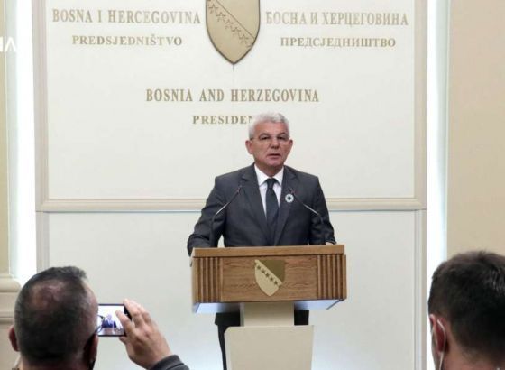 Džaferović: Rusija priznanjem ukrajinskih regija prekršila međunarodno pravo