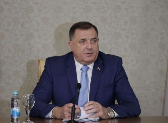 Evropski parlament u utorak raspravlja o uvođenju sankcija Miloradu Dodiku