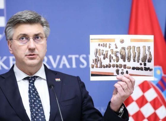 Plenković pokazao fotografije: Dron je bio naoružan