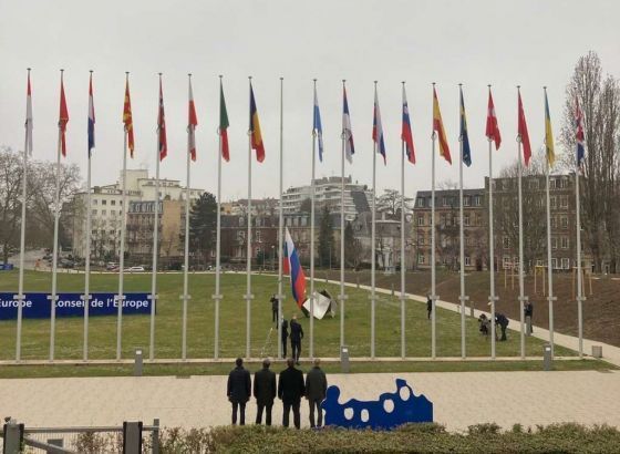 Vijeće Evrope izbacilo Rusiju iz članstva, u Strasbourgu skinuta ruska zastava