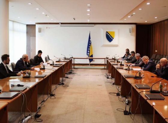 Predstavnici EU uručili demarš Bevandi u vezi s glasovanjem BiH u EBRD-u