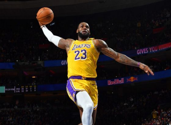 Svemoćni Lebron presudio svom Klivlendu, Siksersima derbi Istoka