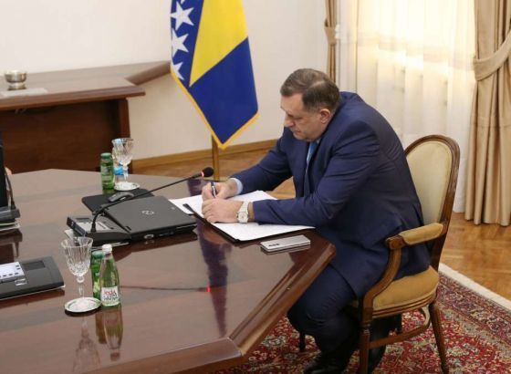 SDPBiH osuđuje necivilizacijsko ponašanje Dodika prema novinarima