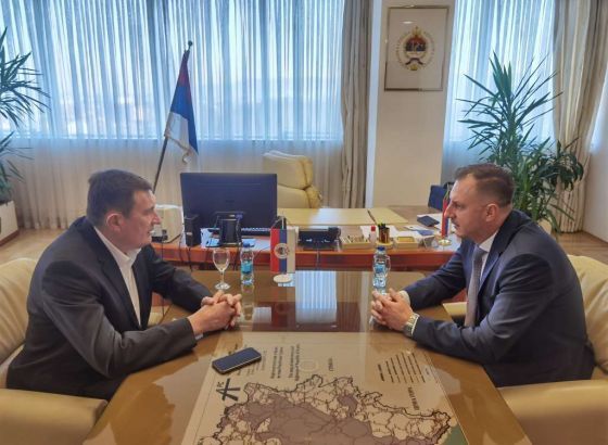 Ministri Mitrović i Ćorić razgovarali o infrastrukturnim projektima