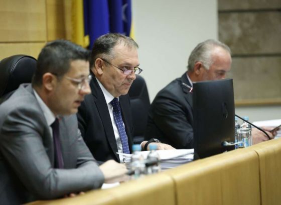 Koalicija "Pod lupom" - Ko su nosioci 'duplih funkcija' i zašto se to mora zakonski spriječiti