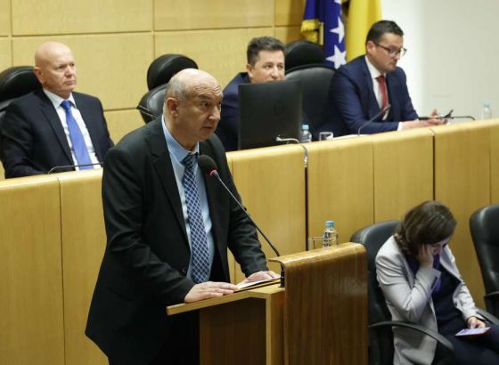 Drljača: Zakonom uređujemo pravo na dječiji dodatak i pravo na novčanu pomoć porodiljama