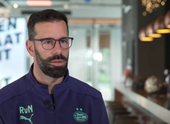 Legenda na klupi: Van Nistelroj trener PSV-a