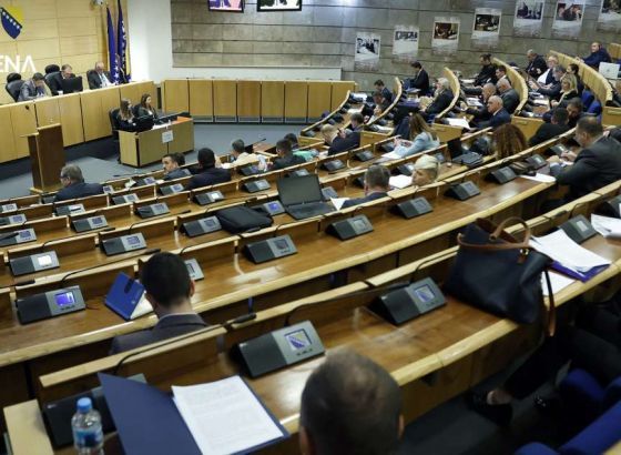 Federacija BiH dobila ovogodišnji budžet od 5,6 milijardi KM