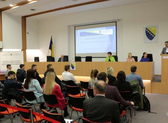 Omladinski politički lideri u studijskoj posjeti Centralnoj izbornoj komisiji BiH