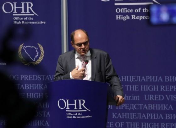 SDP, NiP i NS o neustavnom zakonu RS-a: Obaveza Schmidta je da iskoristi bonske ovlasti
