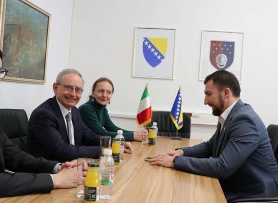 Delić se sastao se s ambasadorom Italije u BIH Di Ruzzom