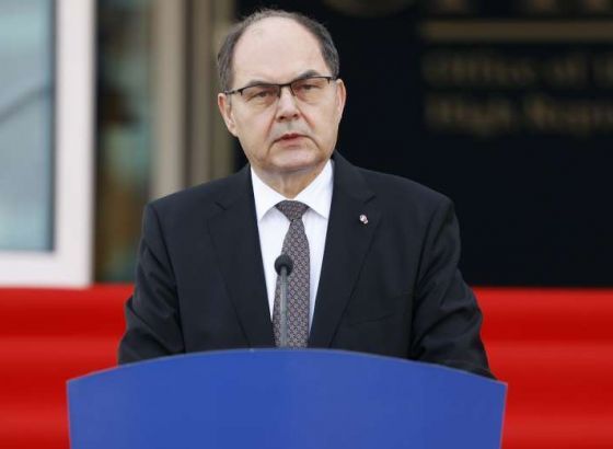 Schmidt o sankcijama Dodiku i Cvijanović: Morat će snositi posljedice svojih riječi i djela