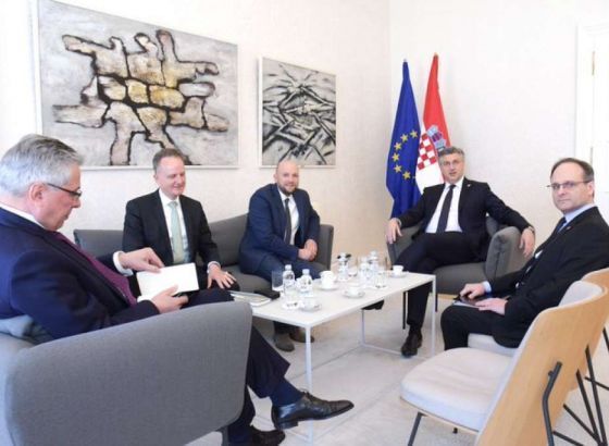 Plenković sa Sarrazinom: Potrebno je nastavit pregovore političkih lidera u BiH o Izbornom zakonu