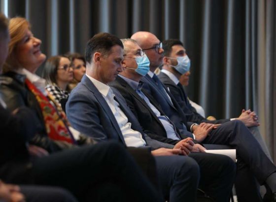 Hrvatska: Ukidanje karantene za sve i četvrta doza za starije građane