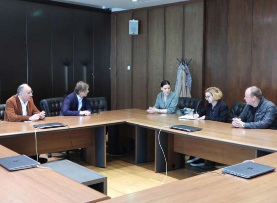 Kojović i Arnaut razgovarali s predstavnicima sindikata BHRT-a o položaju radnika