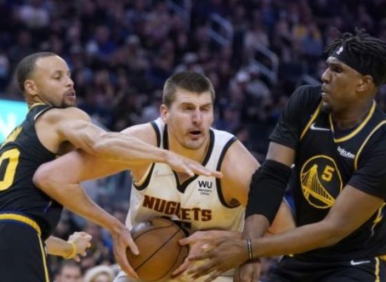Jokić, Embid, Janis - trka za MVP naslov