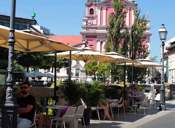 Slovenci u nedjelju na izborima: Glavna dvojba Janša ili Golob