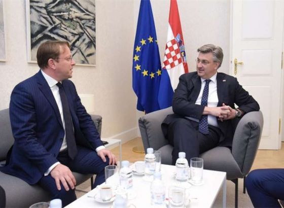 Plenković s Várhelyijem o BiH i politici proširenja EU-a