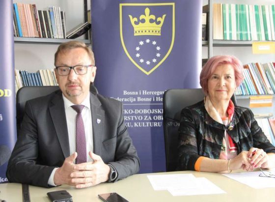 Rotary Club Zenica nastavlja podjelu knjiga za lektiru školama u ZDK