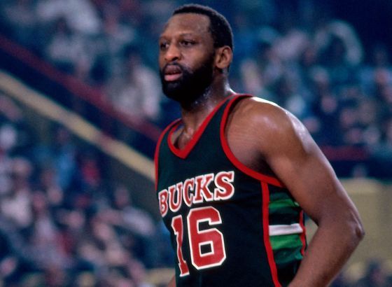 Preminuo legendarni NBA košarkaš