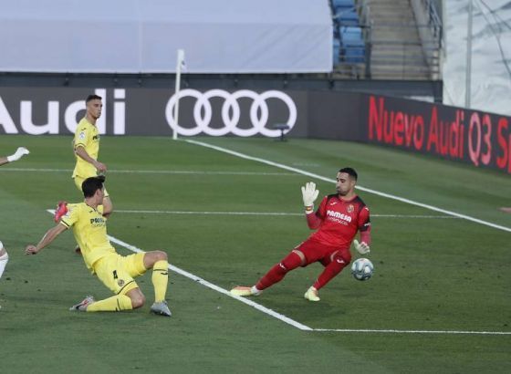 Real šesticom poslao Levante u Segundu: Benzema stigao Raula, het-trik Vinisijusa