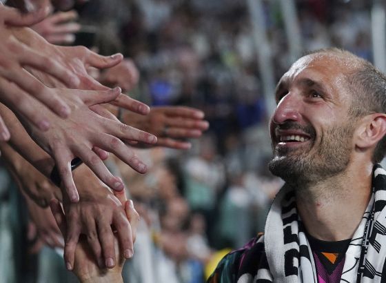 Kjelini i Dibala se oprostili od domaćih navijača, Juve u finišu ostao bez pobjede