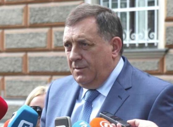MANEVRIRA, MANIPULIRA, OPSTRUIRA: Dodikova obmana s EUFOR-om