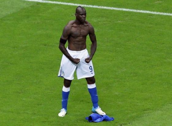 Balotelli utrpao pet komada za oproštaj