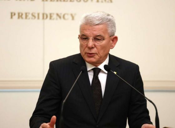 Džaferović uputio telegram Bidenu: Ovo je velika tragedija za cijeli američki narod