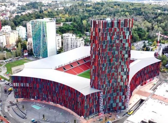 Tirana centar fudbalske Evrope: Roma i Fejnord igraju za trofej najmlađeg Uefinog takmičenja