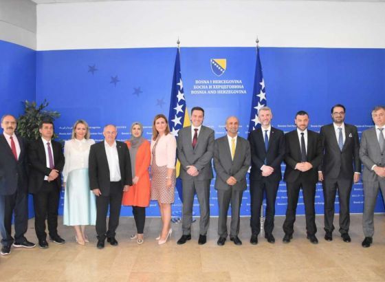 Susret sa međunarodnim zvaničnicima - Vlada KS fokusirana na rad i dobrobit građana  