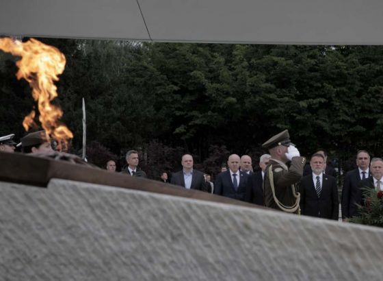 Hrvatska: Plenković i Jandroković položili vijence kod Spomenika domovini