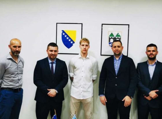 Ademović upriličio prijem za viceprvaka Evrope u taekwondou Husića