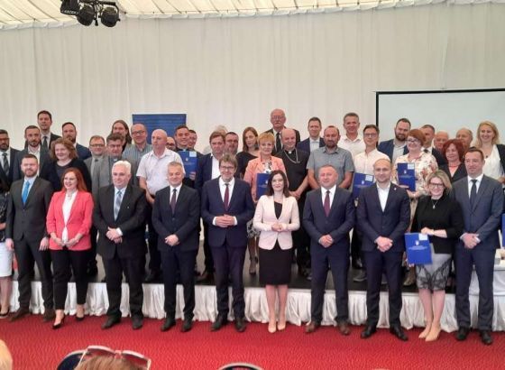Uručeni ugovori prekogranične suradnje Hrvatska-Srbija