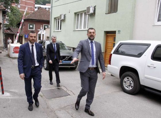 Escobar sa Fortom, Magazinovićem i Konakovićem – podrška novoj generaciji bh. političara