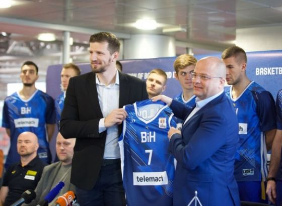 BiH košarka u istom danu ostala bez trenera i predsjednika