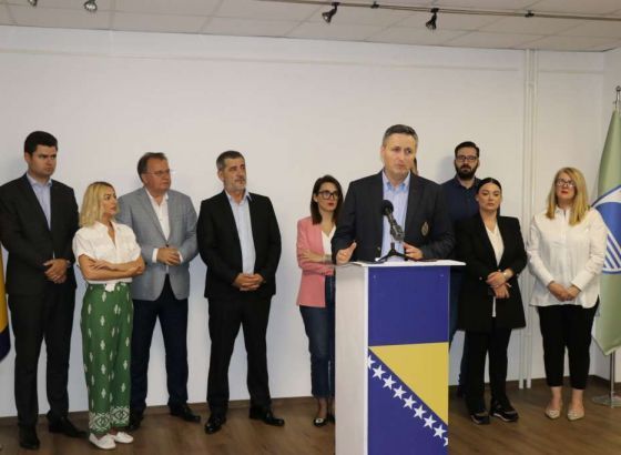 Bećirović u Mostaru: Gotovo cijela oporba želi da budem na čelu kolone koja pokreće promjene