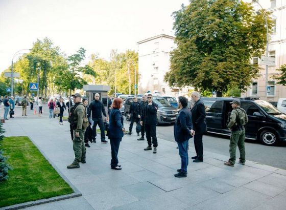 Abazović i Rama danas razgovaraju sa Zelenskim