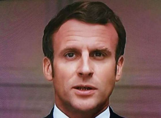Macron odbio ostavku premijerke