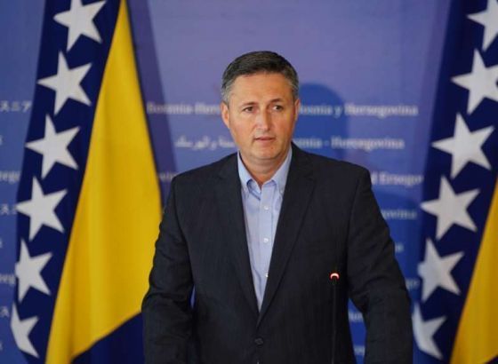 Bećirović: Prijedlog da se državnim funkcionerima poveća plaća je sramotan