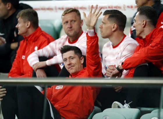 Lewandowski u društvu Xavija na Ibizi