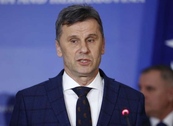 Novalić: Penzioneri ostaju u samom vrhu prioriteta i penzije će i dalje rasti