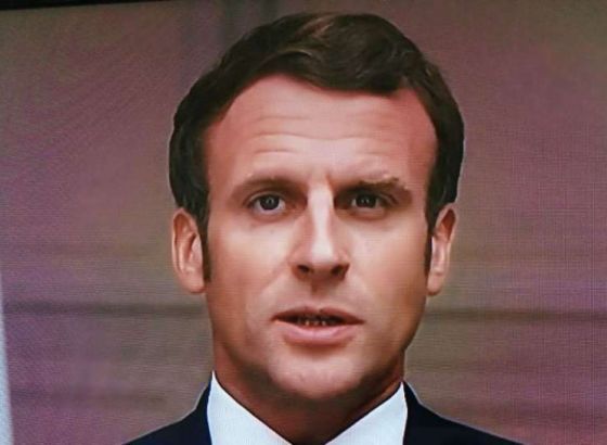 Macron: Narod Izraela sretan je što ima Lapida kao novog premijera