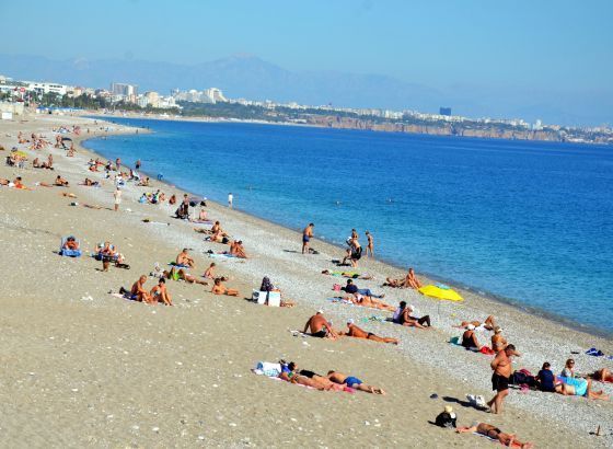 Slovenija: Zbog suše nema tuširanja na plaži ni punjenja bazena, prijete redukcije