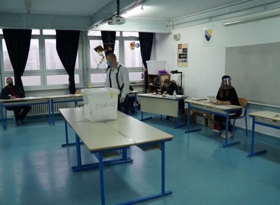 Za glasanje na izborima registrovano oko 63.000 birača koji žive van BiH