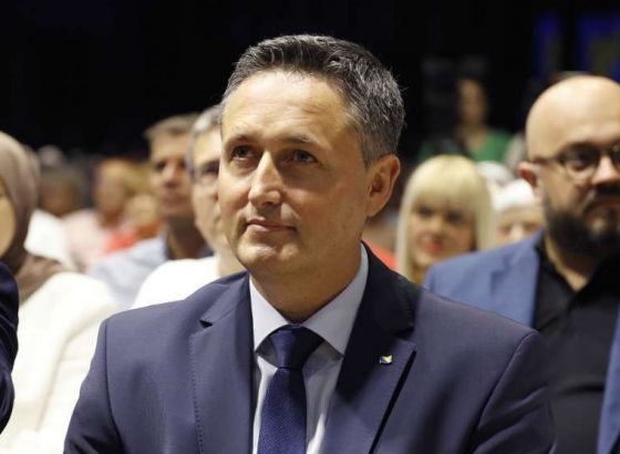 Bećirović: OHR mora zaustaviti nezakonite aktivnosti u RS-u