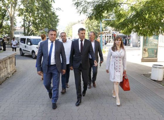 Novalić: Nastavljamo ulagati u Bihać, ova vlada je do sada osigurala oko 100 miliona KM za kapitalne projekte ovog grada